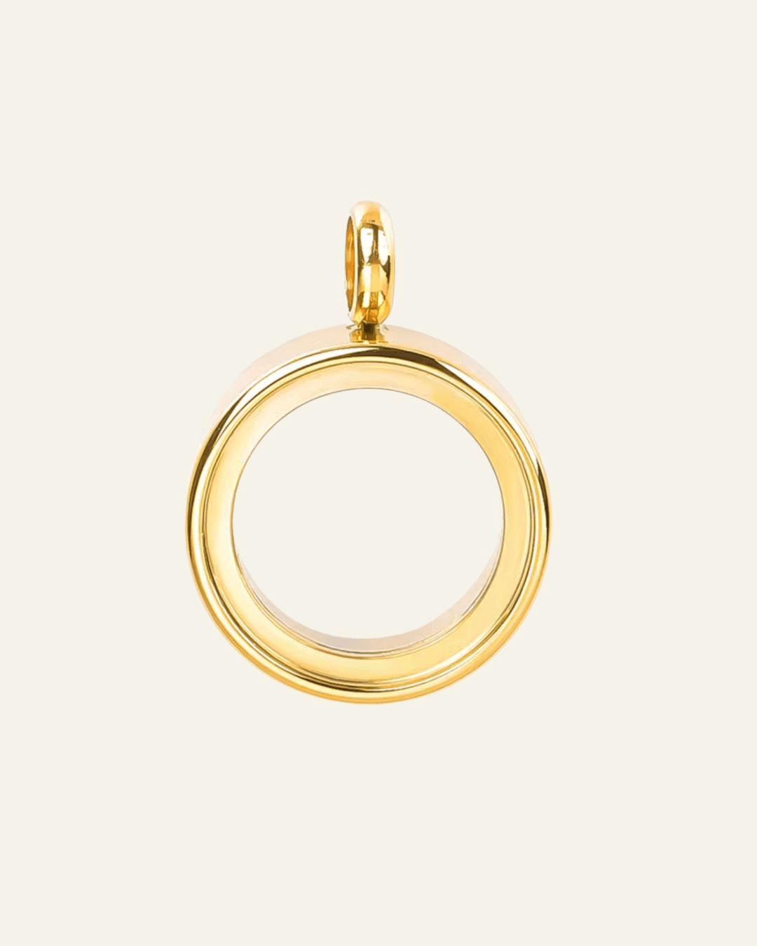 Medalhão pequeno liso dourado