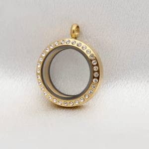 Medalhão pequeno com pedras