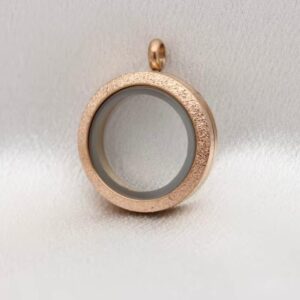 Medalhão pequeno rose brilhante