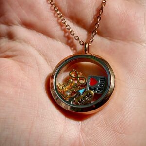 Medalhão grande liso rose