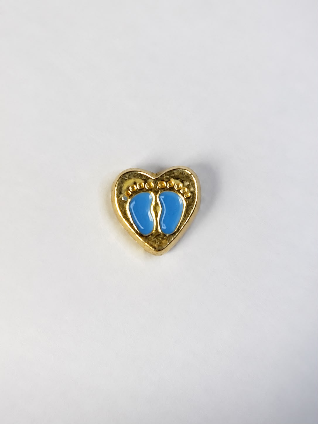 Charm Coração com Pezinhos de Bebê
