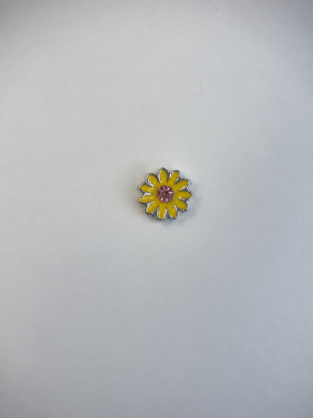 Charm Margarida Amarela
